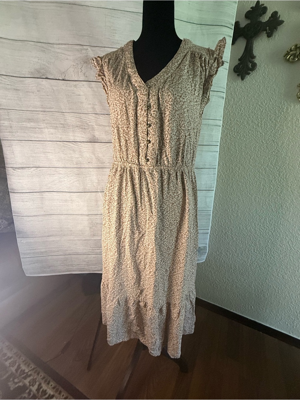 Floral Button-Front Midi Dress in Light Beige